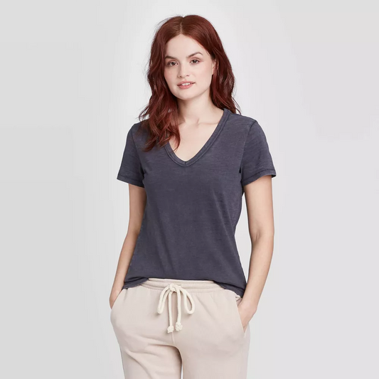 Women's Short Sleeve V-Neck T-Shirt - Universal Thread Size S